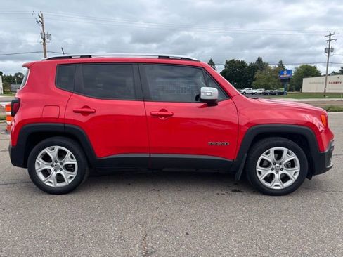Used 2018 Jeep Renegade Limited image 8