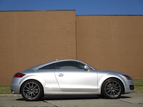 Used 2009 Audi TT 3.2 Prestige AWD/4WD image 11