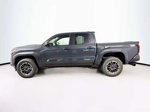 Used 2025 Toyota Tacoma TRD Sport RWD image 7