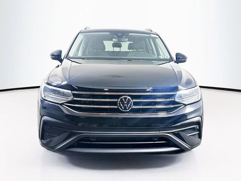 Used 2024 Volkswagen Tiguan S AWD/4WD image 2