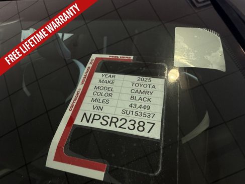 Used 2025 Toyota Camry SE FWD image 38