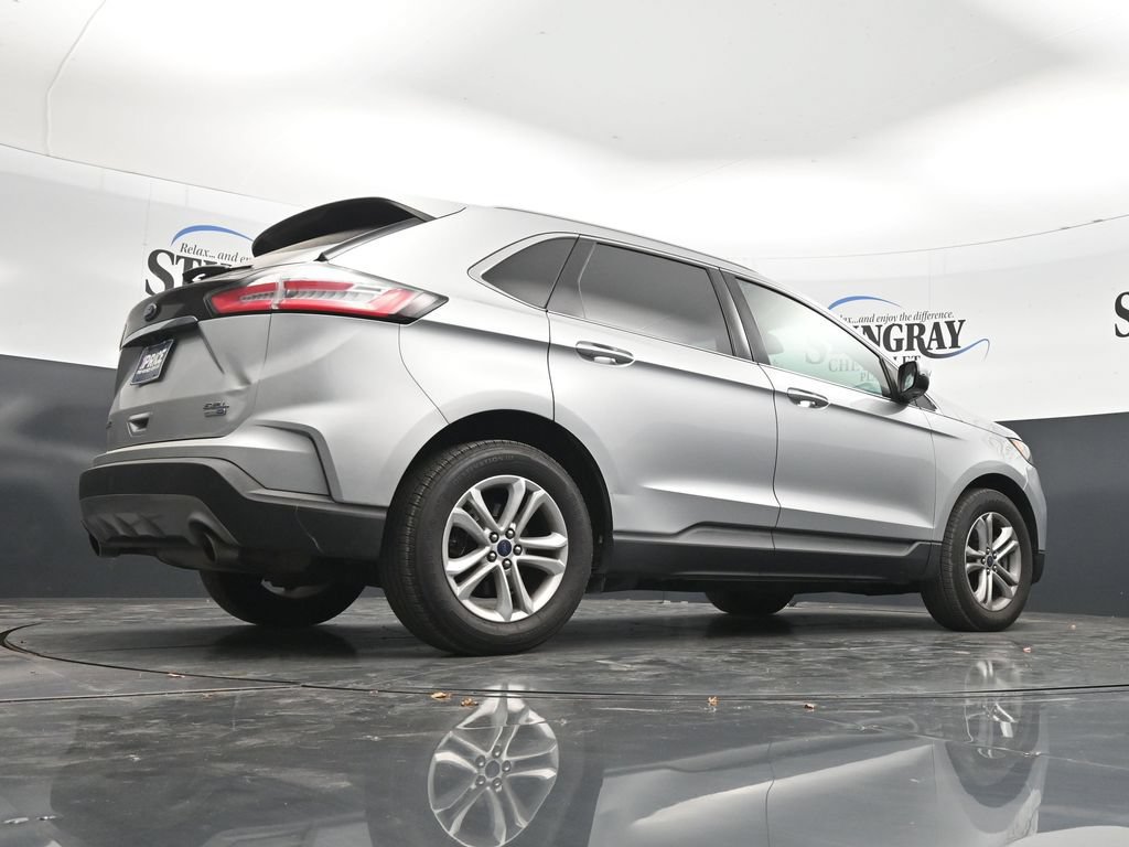 Used 2019 Ford Edge SEL w/ Equipment Group 201A AWD/4WD image 32