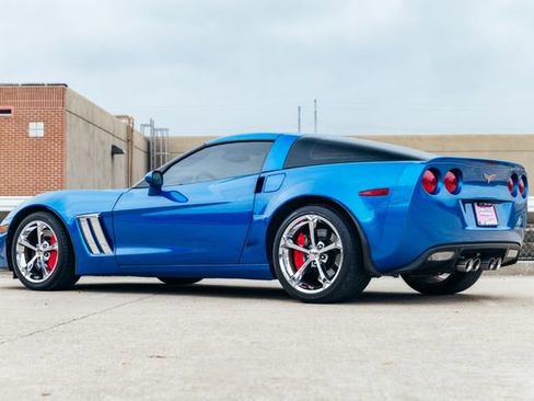 Used 2011 Chevrolet Corvette Grand Sport w/ Preferred Equipment Group image 3