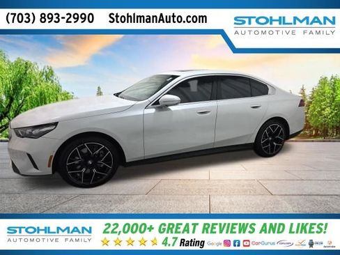 Used 2024 BMW 530i xDrive w/ Premium Package image 7