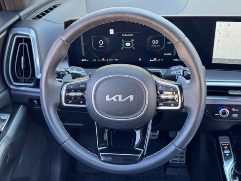 Used 2025 Kia Sorento SX Prestige AWD/4WD image 21