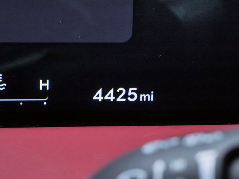 Certified 2026 Genesis GV70 3.5T Sport Prestige image 20