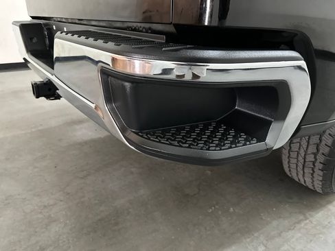 Used 2019 Chevrolet Silverado 1500 LT w/ All-Star Edition RWD image 10