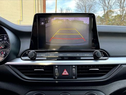 Used 2024 Kia Forte LXS image 13