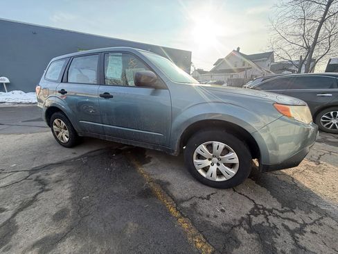 Used 2010 Subaru Forester 2.5X image 8