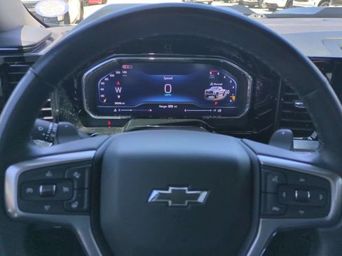 Used 2024 Chevrolet Silverado 1500 LT Trail Boss w/ LT Trail Boss Premium Package AWD/4WD image 31
