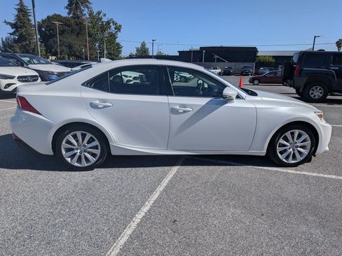 Used 2014 Lexus IS 250 RWD image 4