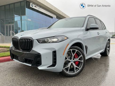 New 2026 BMW X5 xDrive50e AWD/4WD image 1
