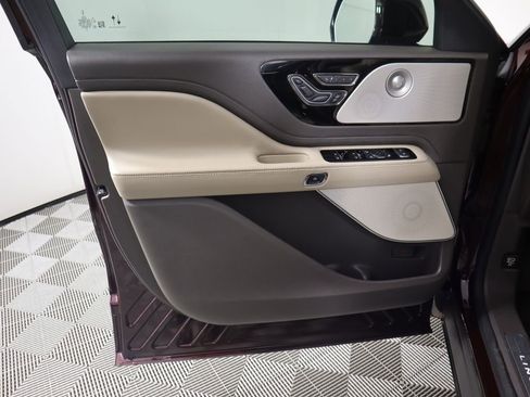 Used 2020 Lincoln Aviator Reserve w/ Equipment Group 202A image 26