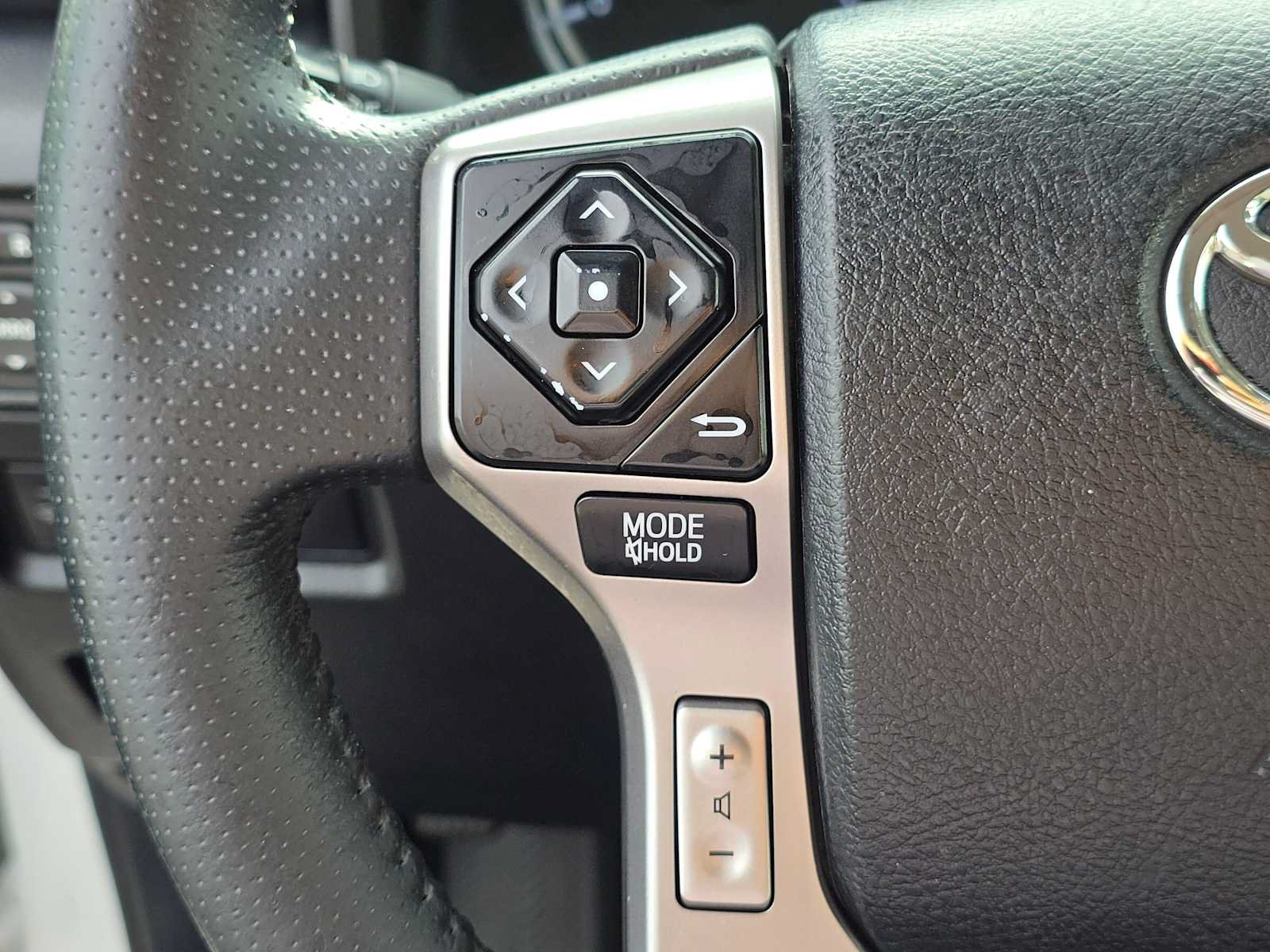 Used 2019 Toyota 4Runner SR5 RWD image 27