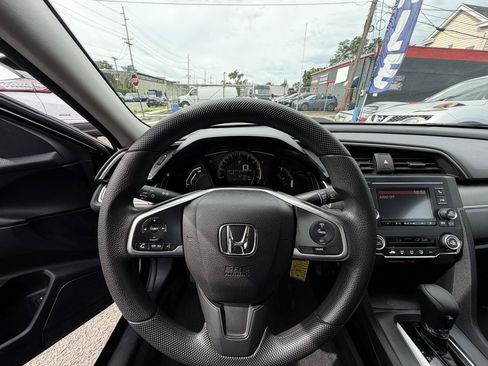 Used 2018 Honda Civic LX image 11