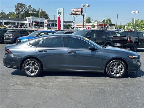 Used 2024 Honda Accord EX image 2