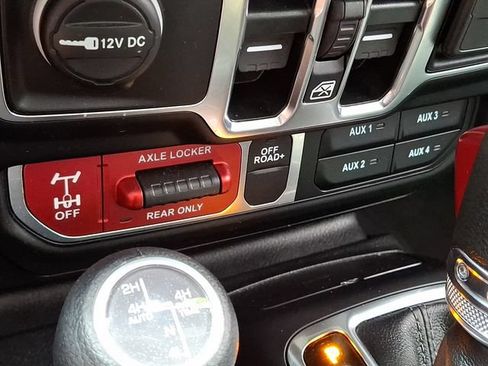 Used 2025 Jeep Wrangler Unlimited Sport S 4xe AWD/4WD image 24
