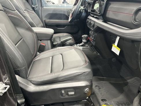 New 2026 Jeep Wrangler Unlimited Rubicon 392 image 13