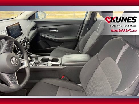 Used 2024 Nissan Sentra SV FWD image 5