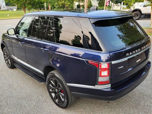 Used 2017 Land Rover Range Rover HSE image 13