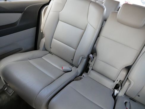 Used 2015 Honda Odyssey EX-L image 12