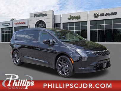 New 2027 Chrysler Pacifica Limited
