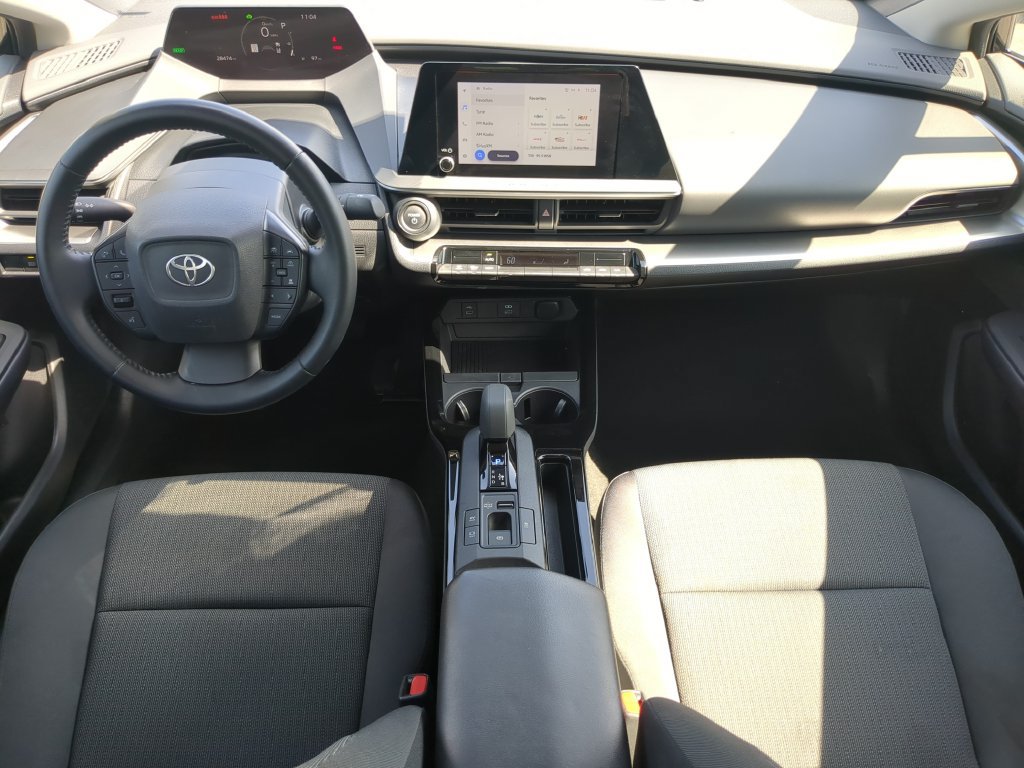Used 2025 Toyota Prius LE FWD image 12