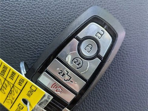 Used 2023 Ford F150 Lariat w/ Trailer Tow Package image 33