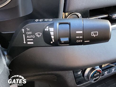 Used 2025 Mitsubishi Outlander SE AWD/4WD image 25