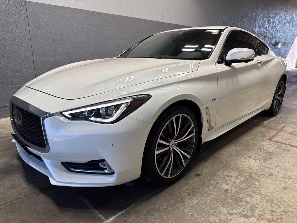 Used 2017 INFINITI Q60 3.0t AWD/4WD image 4