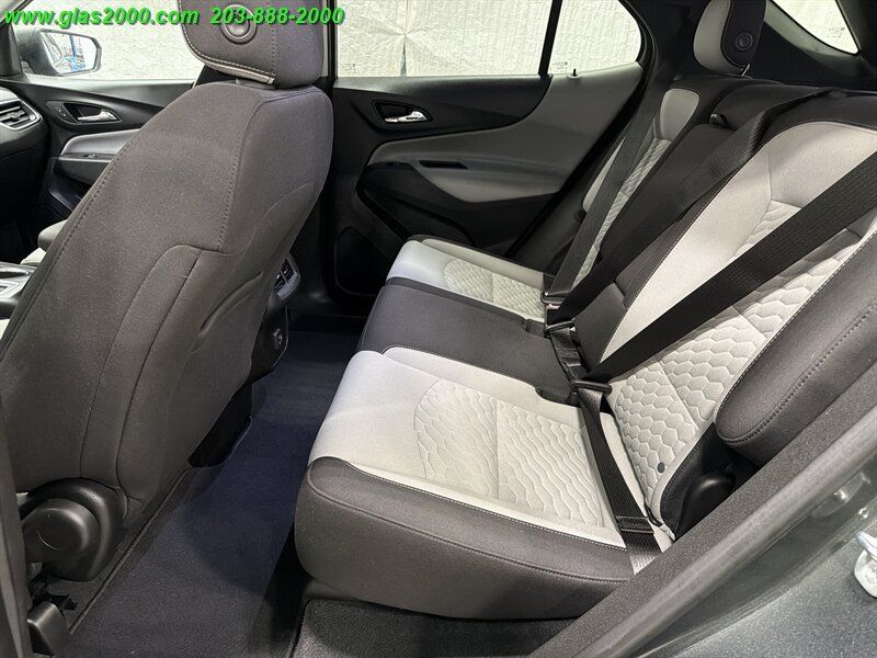Used 2020 Chevrolet Equinox LS AWD/4WD image 32