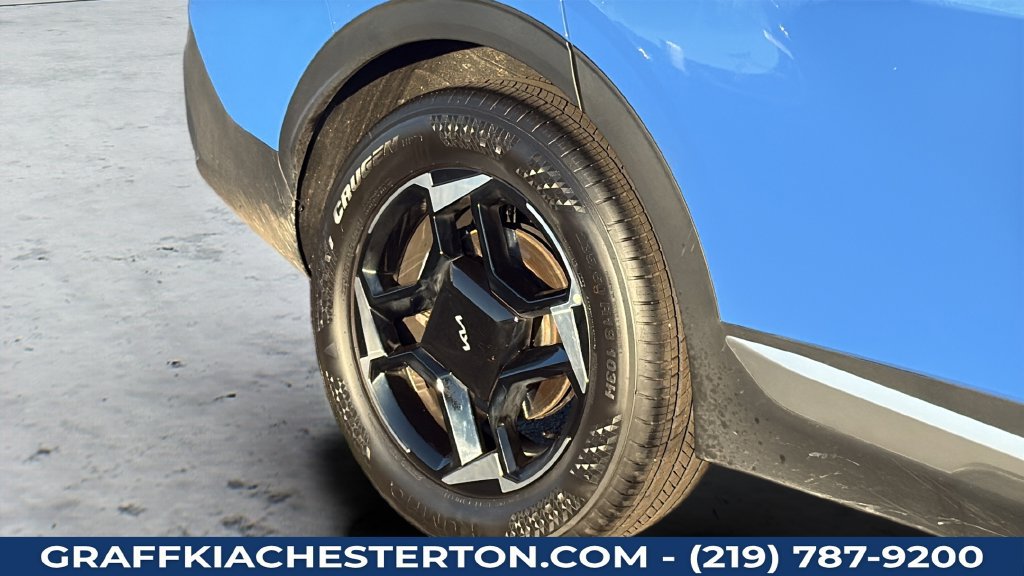 Used 2026 Kia Sportage EX FWD image 32