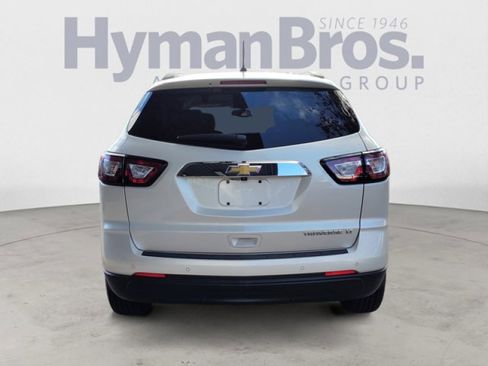 Used 2013 Chevrolet Traverse LT image 4