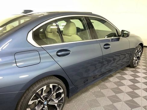 Certified 2025 BMW 330i xDrive Sedan w/ Premium Package AWD/4WD image 8