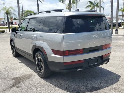 Used 2024 Hyundai Santa Fe SEL FWD image 5