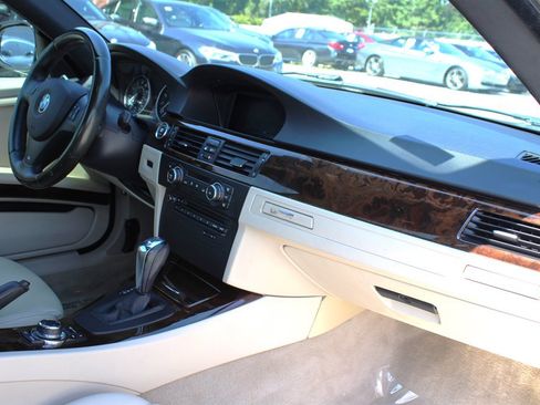 Used 2013 BMW 335i Coupe image 14