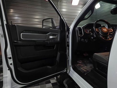 Used 2023 RAM 2500 Big Horn w/ Level 1 Equipment Group image 32
