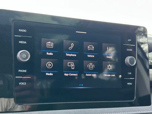 New 2026 Volkswagen Taos SE FWD image 30
