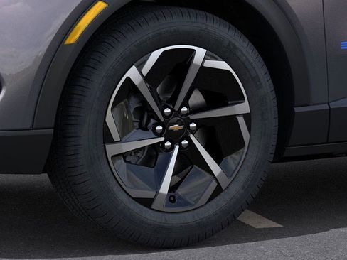 New 2026 Chevrolet Equinox EV LT image 9