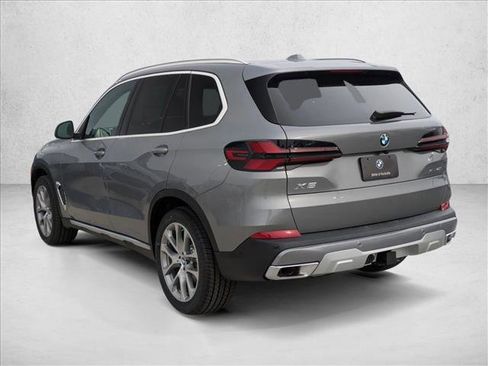 New 2026 BMW X5 xDrive40i w/ Climate Comfort Package image 9