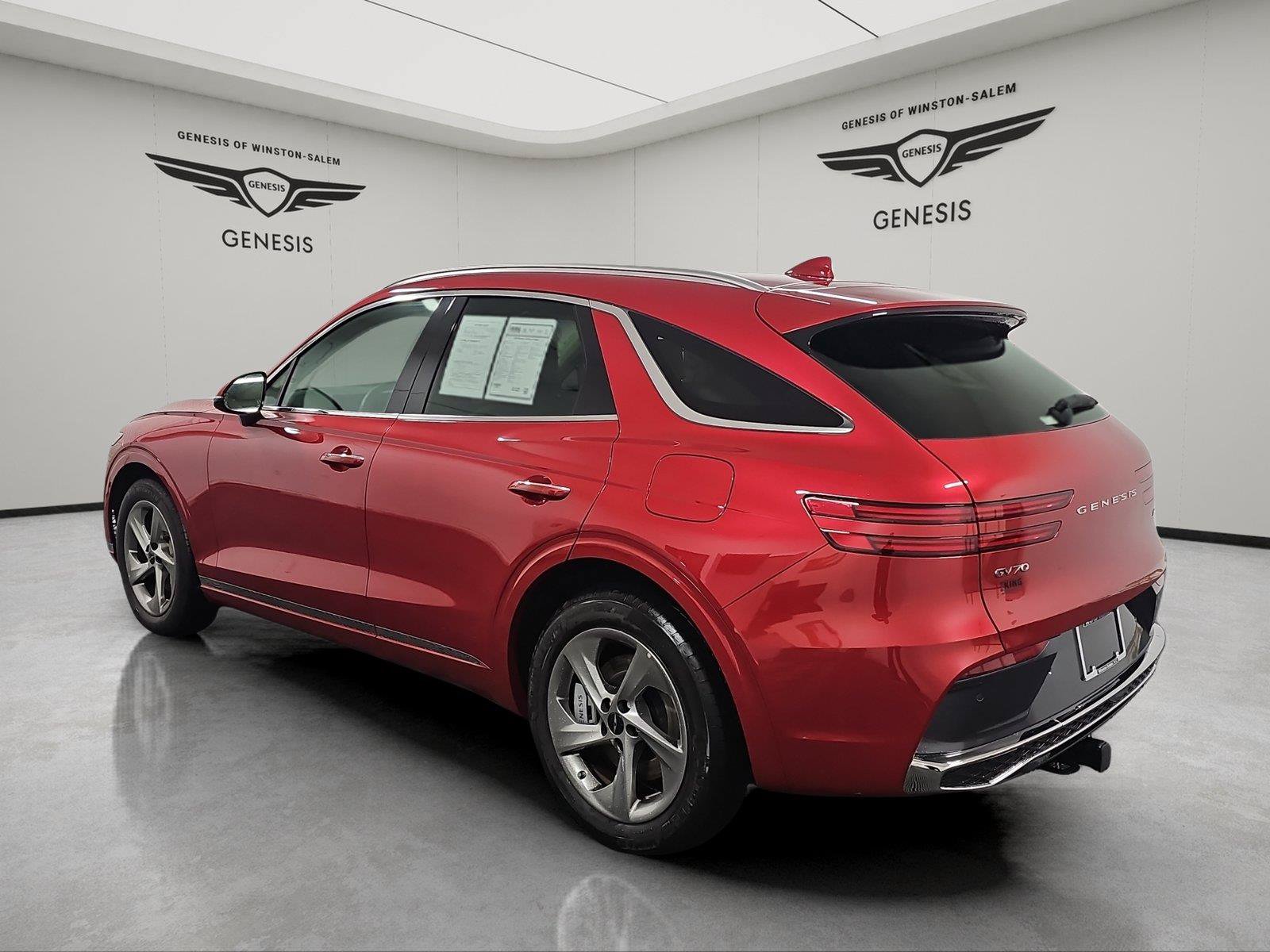 Used 2026 Genesis GV70 2.5T Select AWD/4WD image 3