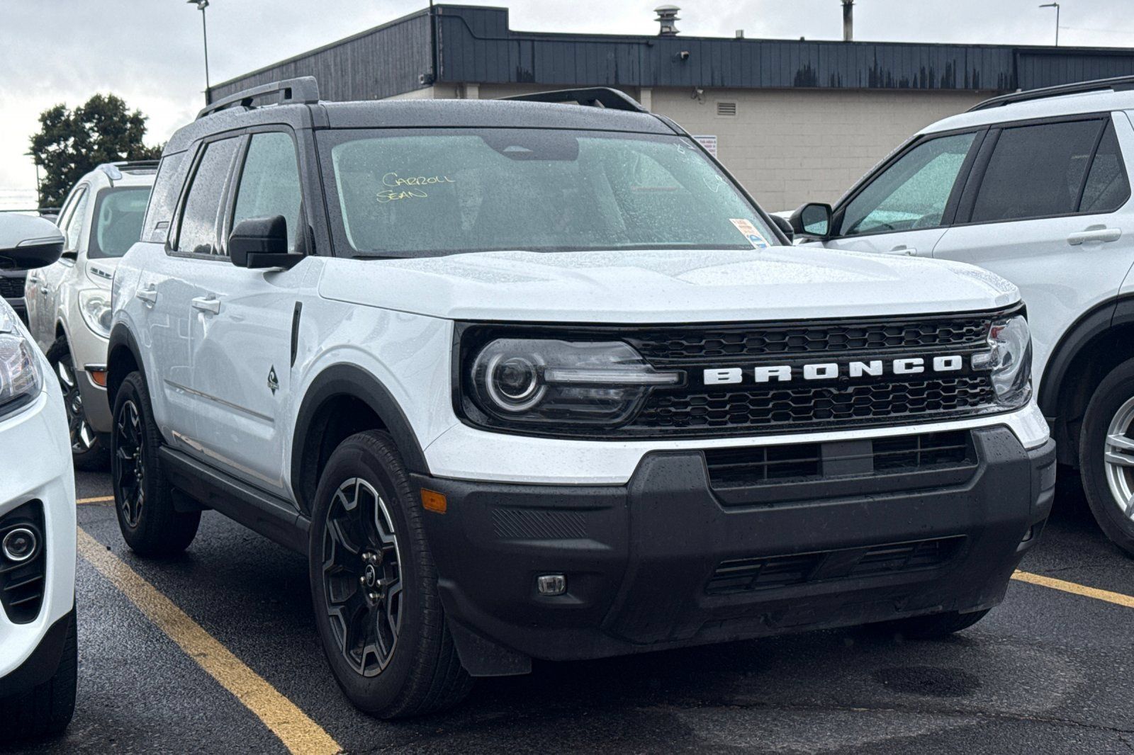 Used 2025 Ford Bronco Sport Outer Banks AWD/4WD image 2