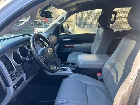 Used 2022 Toyota Sienna XLE AWD/4WD image 20