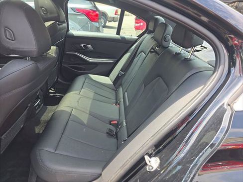Used 2020 BMW 330i Sedan w/ Convenience Package RWD image 18