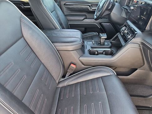 Used 2023 GMC Sierra 1500 AT4X AWD/4WD image 15