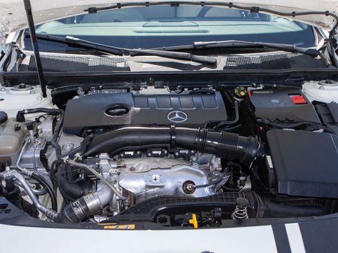 Used 2022 Mercedes-Benz A 220 image 32