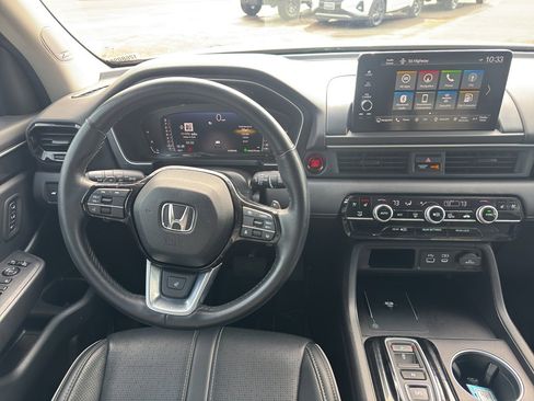 Used 2023 Honda Pilot Elite image 11