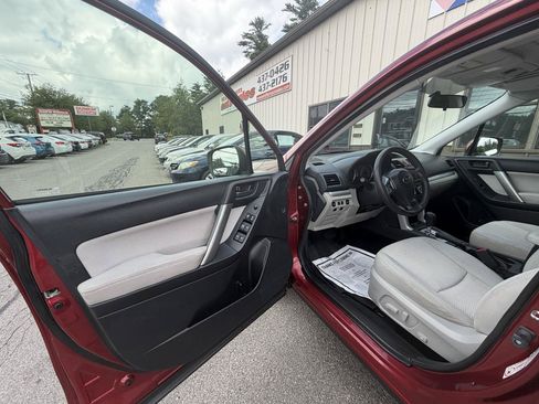 Used 2014 Subaru Forester 2.5i Premium w/ All-Weather Package AWD/4WD image 11