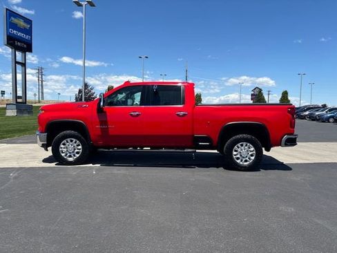 Certified 2020 Chevrolet Silverado 2500 LTZ w/ Safety Package AWD/4WD image 6