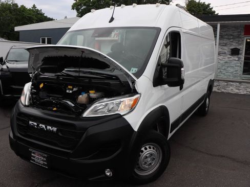 Used 2025 RAM ProMaster 2500 w/ Convenience Group FWD image 36